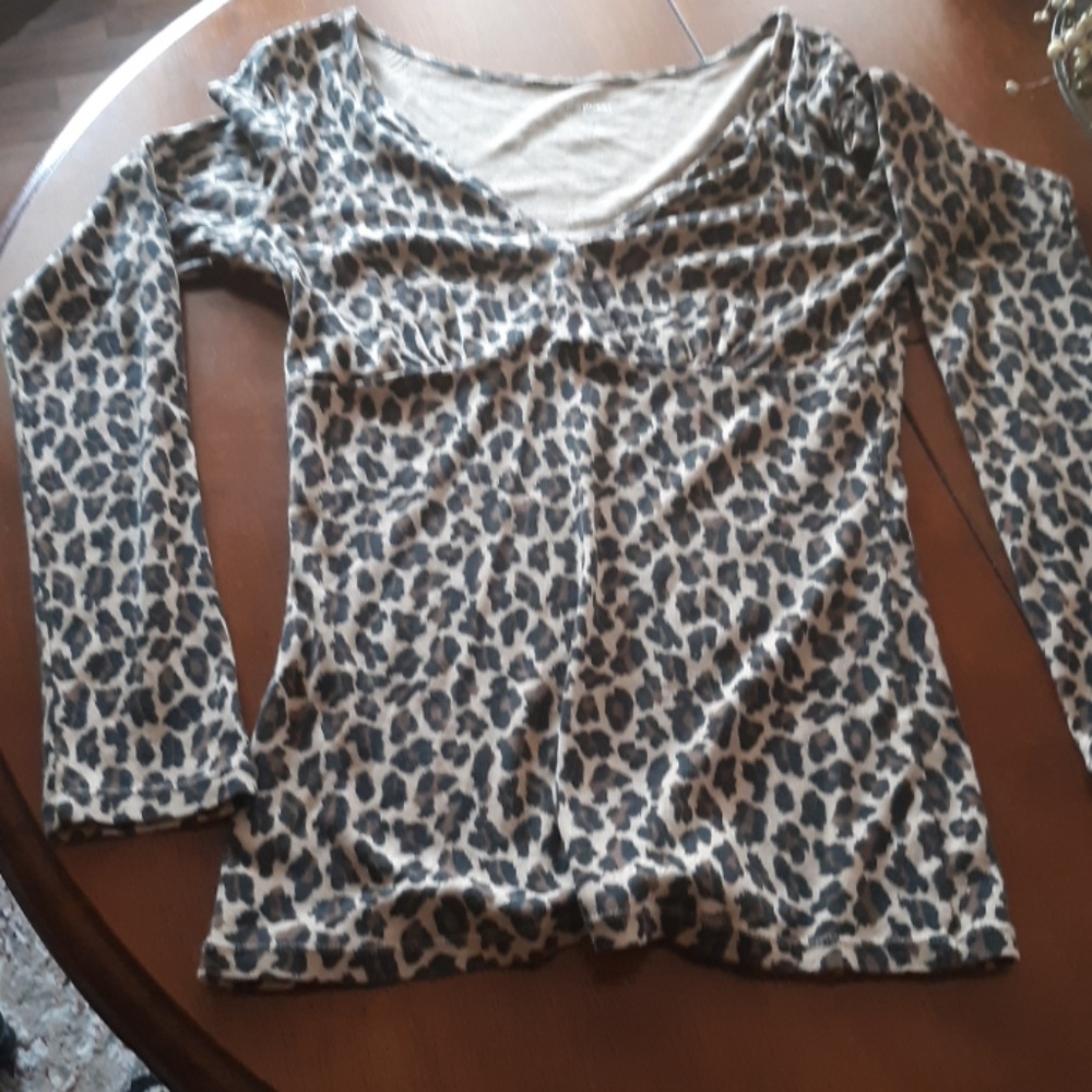Long sleeve cheetah print shirt